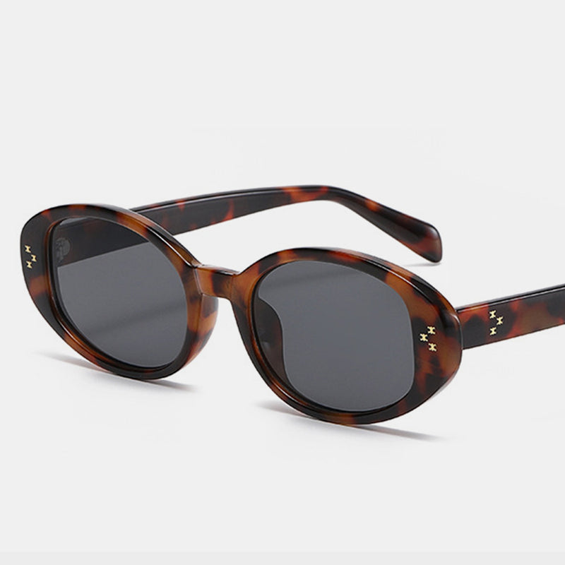 Polycarbonate Frame Oval Sunglasses