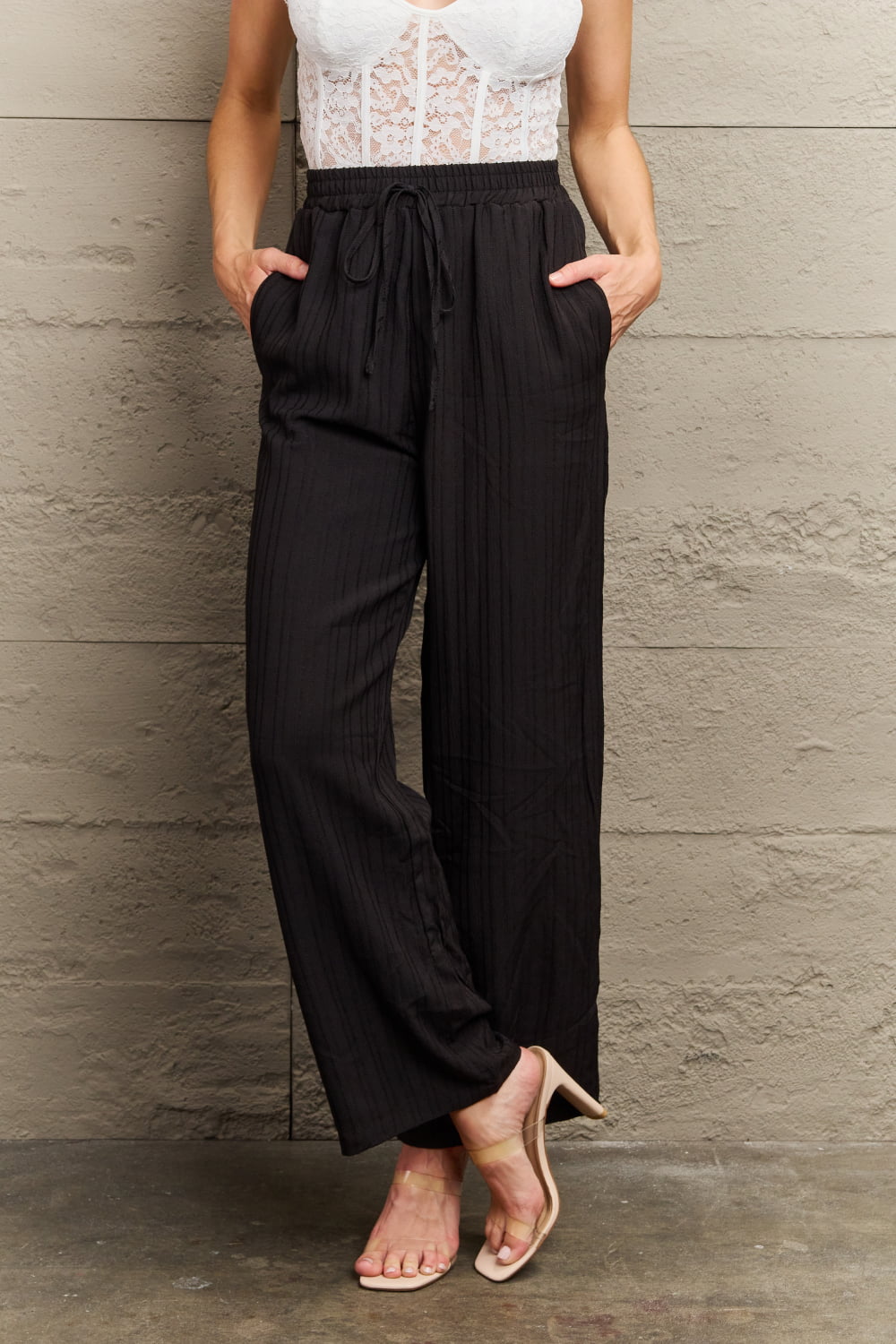 Women's Tie-Waist Huston Pull-On Crop Pants | Madewell