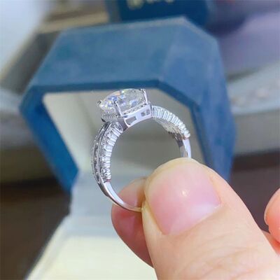 2 Carat Moissanite 925 Sterling Silver Ring