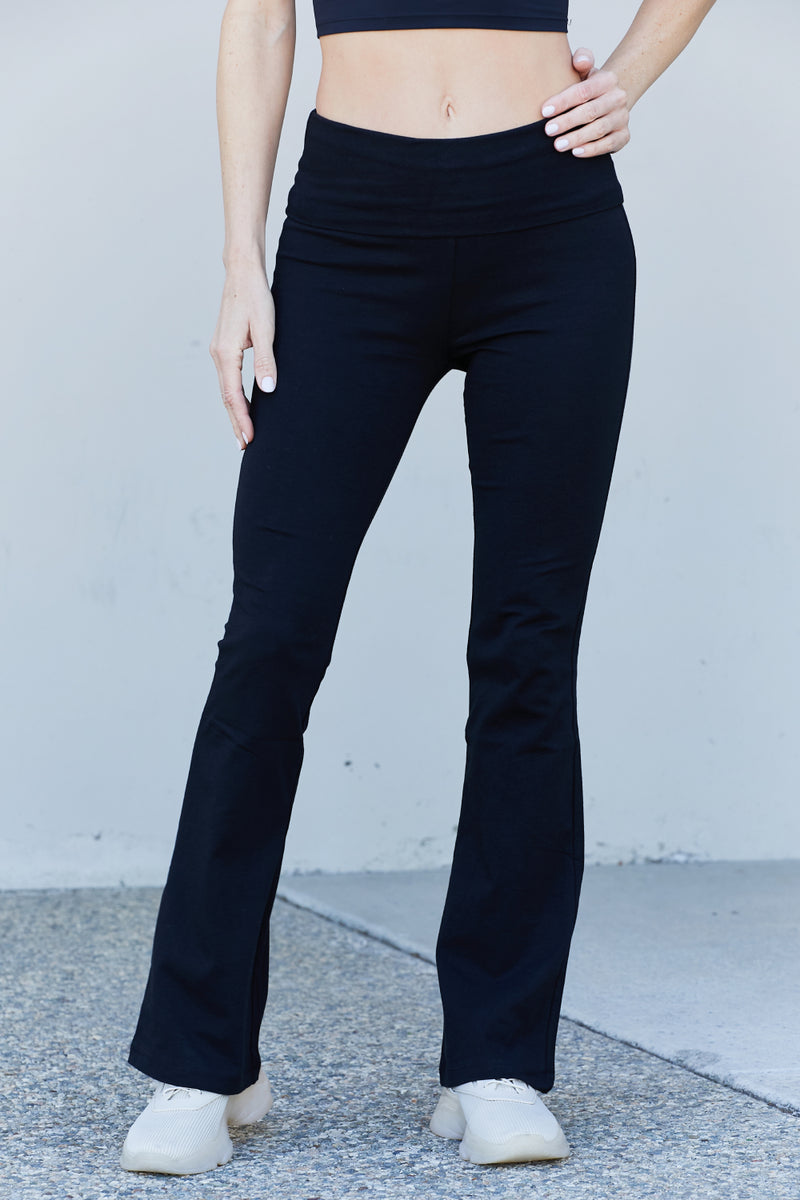 SAMPLE Zenana Keep It Up Full Size Flare Yoga Pants in Black XL