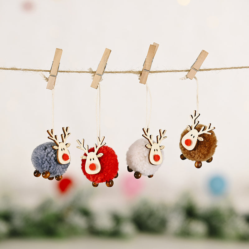 4-Piece Reindeer Hanging Widgets
