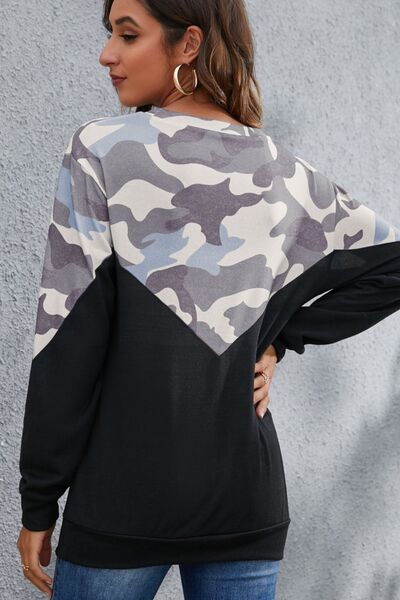 Camouflage Round Neck Long Sleeve Sweatshirt